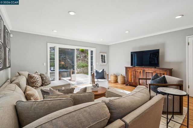 1064 Leland Drive, Lafayette, CA 94549