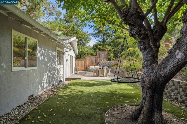 1064 Leland Drive, Lafayette, CA 94549