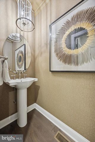 4 WHITE FIELD CT, Ambler, PA 19002