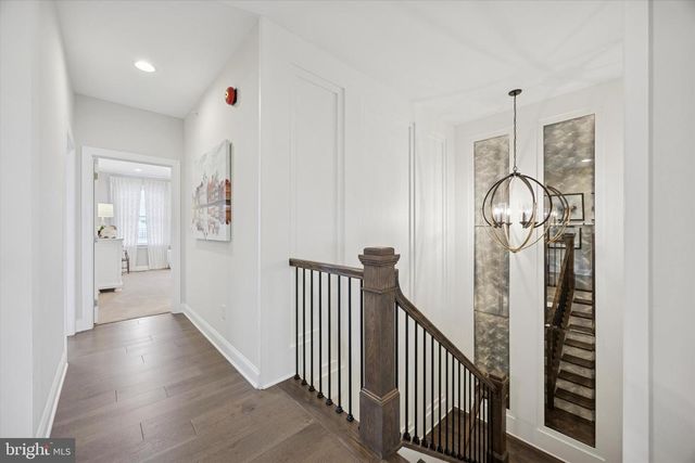 4 WHITE FIELD CT, Ambler, PA 19002