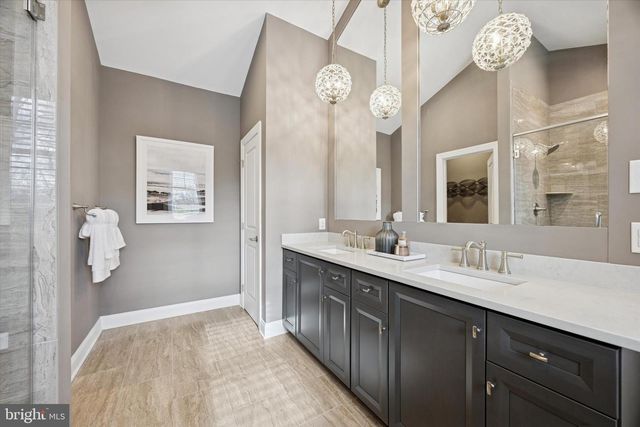 4 WHITE FIELD CT, Ambler, PA 19002