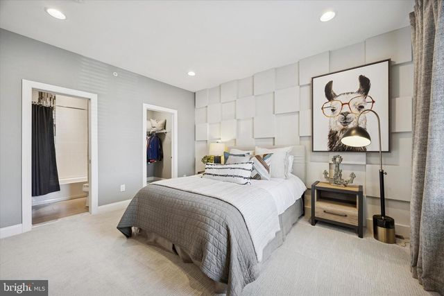 4 WHITE FIELD CT, Ambler, PA 19002