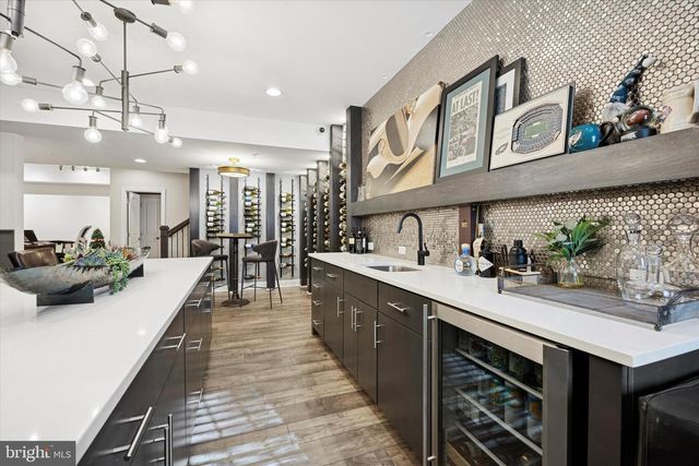 4 WHITE FIELD CT, Ambler, PA 19002