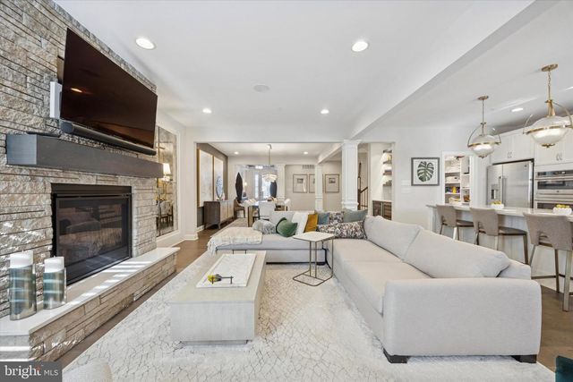 4 WHITE FIELD CT, Ambler, PA 19002