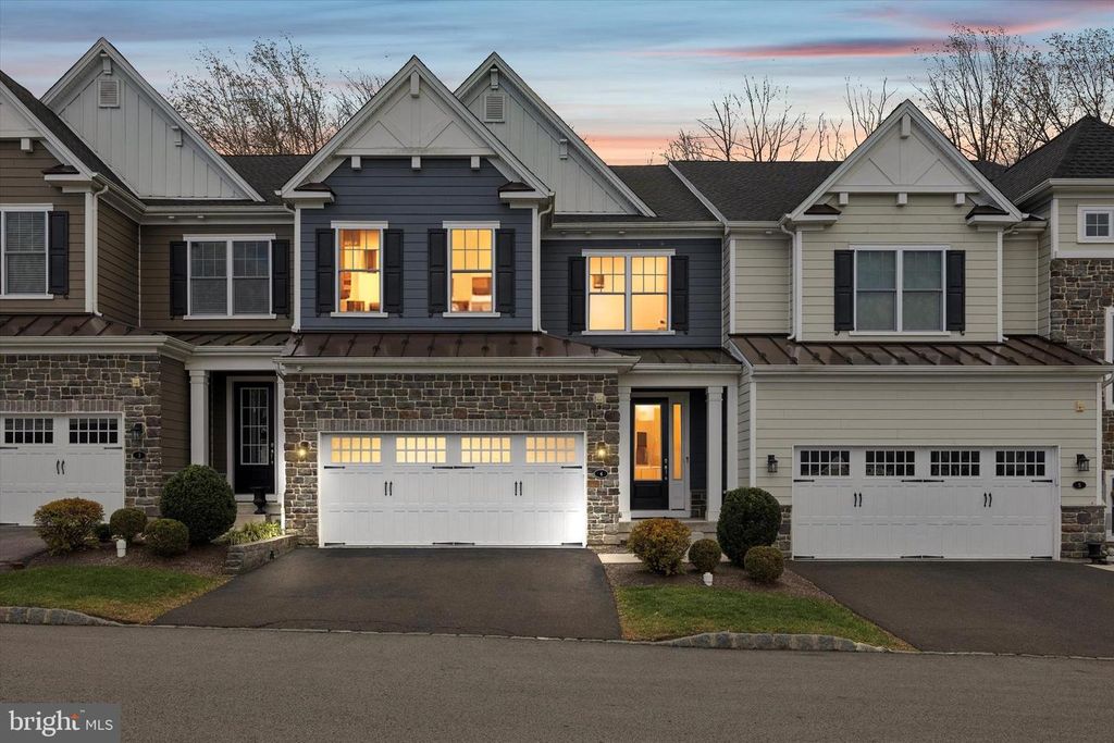 4 WHITE FIELD CT, Ambler, PA 19002