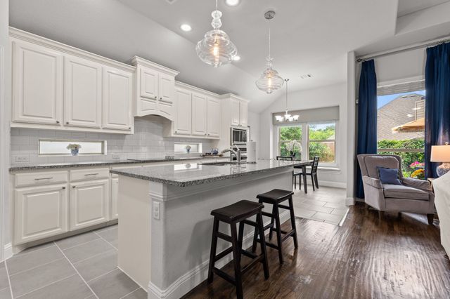 9621 Rosina Trail, Fort Worth, TX 76126