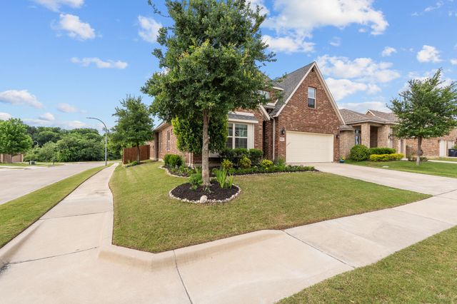 9621 Rosina Trail, Fort Worth, TX 76126