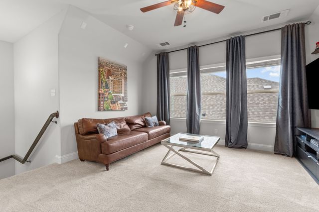 9621 Rosina Trail, Fort Worth, TX 76126