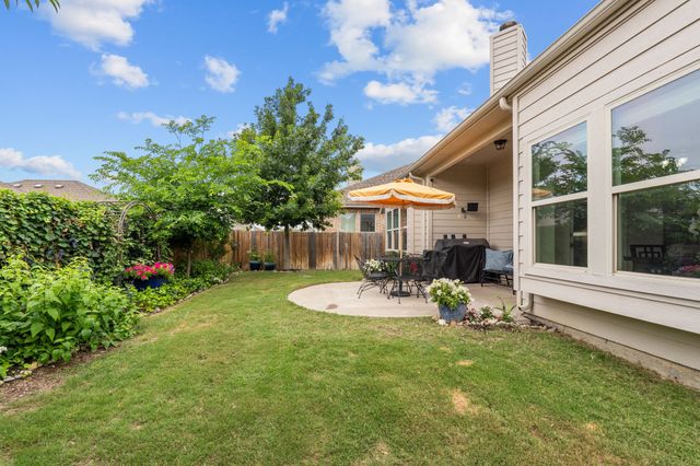 9621 Rosina Trail, Fort Worth, TX 76126