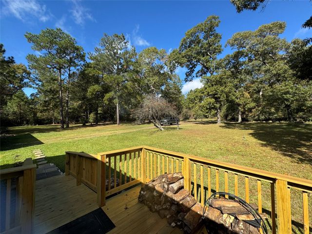 645 Deer Park Drive, Brookeland, TX 75931