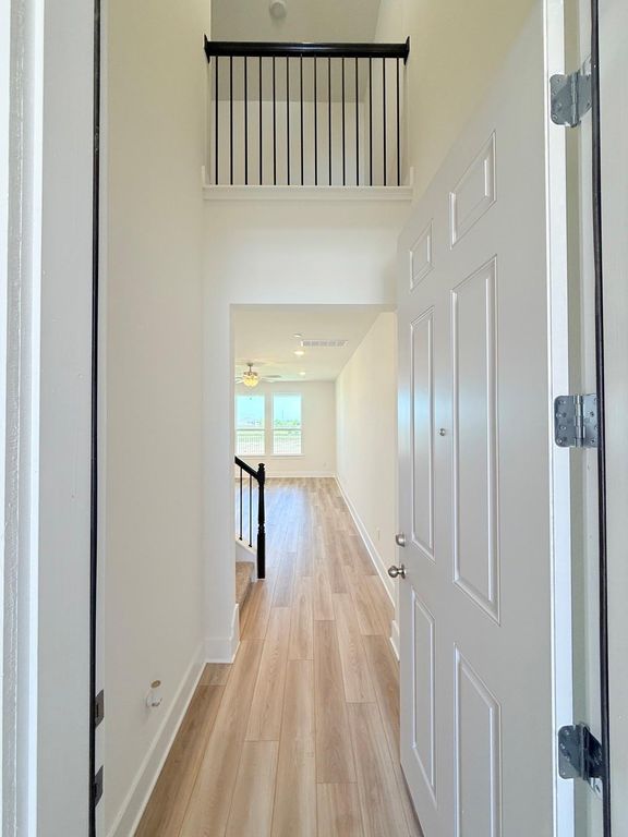 2033 Cora Ivy LN, Round Rock, TX 78665