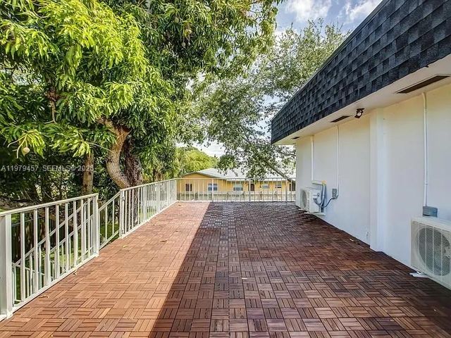 1335 NE 5th Ave 7, Fort Lauderdale, FL 33304