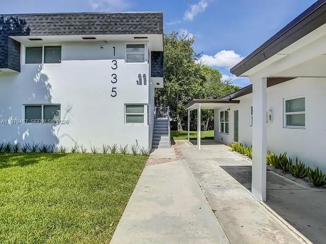 1335 NE 5th Ave 7, Fort Lauderdale, FL 33304