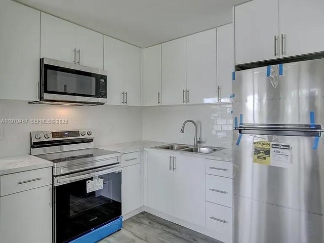 1335 NE 5th Ave 7, Fort Lauderdale, FL 33304