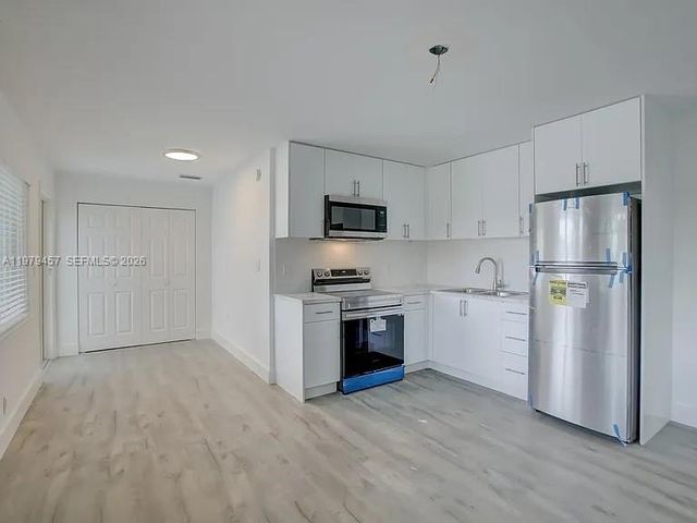 1335 NE 5th Ave 7, Fort Lauderdale, FL 33304