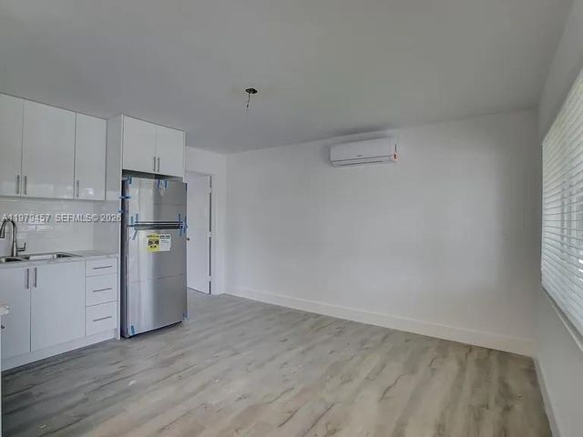 1335 NE 5th Ave 7, Fort Lauderdale, FL 33304