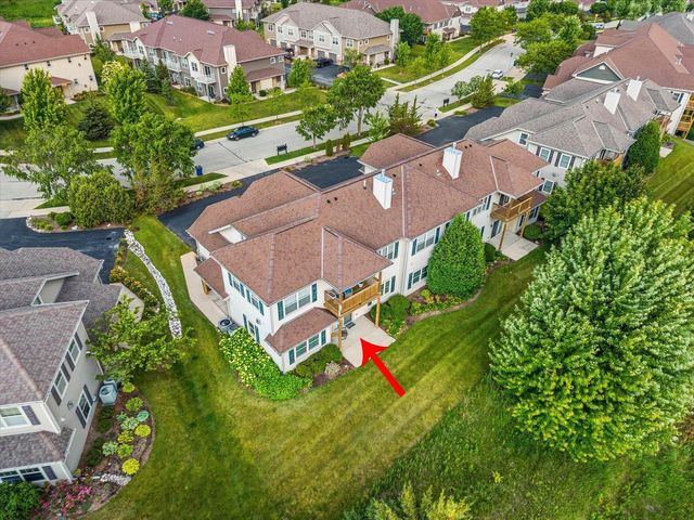 1724 New Port Vista DRIVE, Grafton, WI 53024