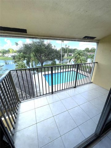 11453 NW 39th Ct 310-2, Coral Springs, FL 33065