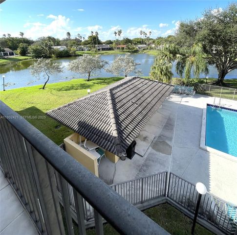 11453 NW 39th Ct 310-2, Coral Springs, FL 33065