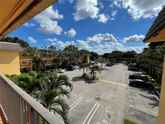 11453 NW 39th Ct 310-2, Coral Springs, FL 33065