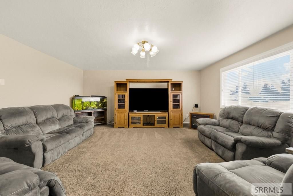 Image 5 of property listing at 1251 W Hwy 39, Blackfoot, ID 83221