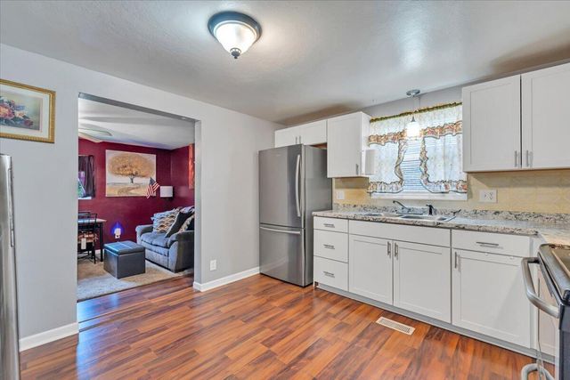3648 Yellow Mountain RD SE, Roanoke, VA 24014
