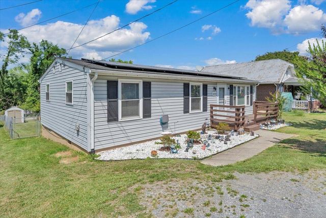 3648 Yellow Mountain RD SE, Roanoke, VA 24014