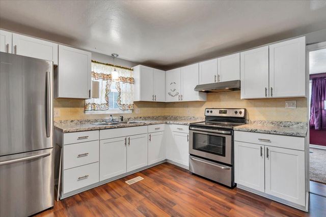 3648 Yellow Mountain RD SE, Roanoke, VA 24014