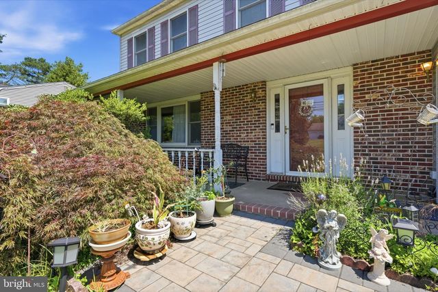 1017 ELBOW LN, Warrington, PA 18976