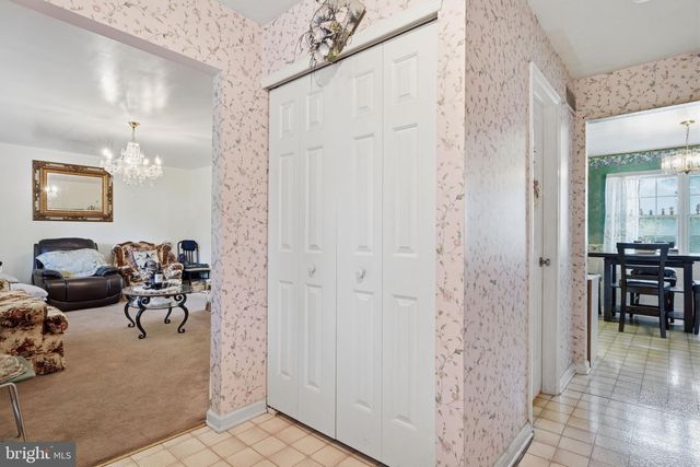 1017 ELBOW LN, Warrington, PA 18976