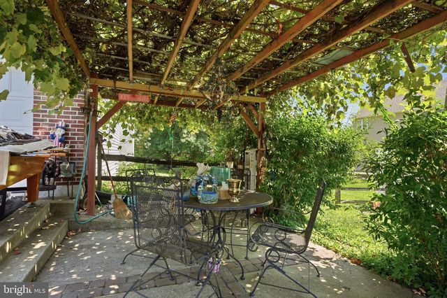1017 ELBOW LN, Warrington, PA 18976