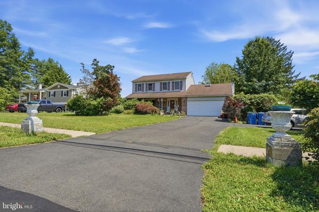 1017 ELBOW LN, Warrington, PA 18976