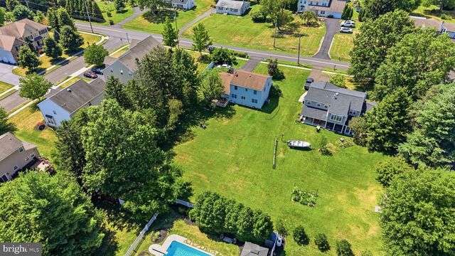 1017 ELBOW LN, Warrington, PA 18976