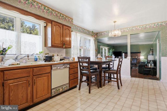 1017 ELBOW LN, Warrington, PA 18976