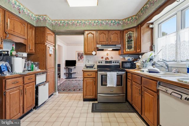 1017 ELBOW LN, Warrington, PA 18976