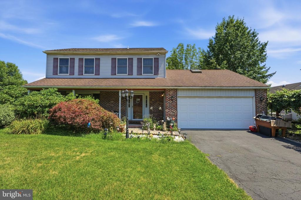1017 ELBOW LN, Warrington, PA 18976