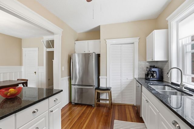 1896 Beacon St PH3, Brookline, MA 02445