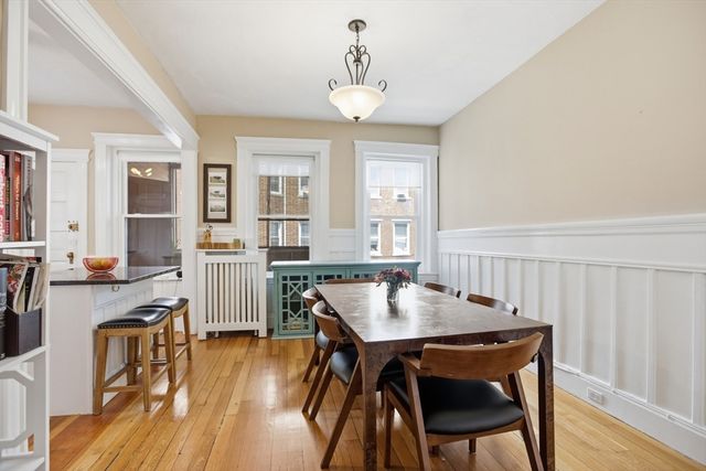 1896 Beacon St PH3, Brookline, MA 02445