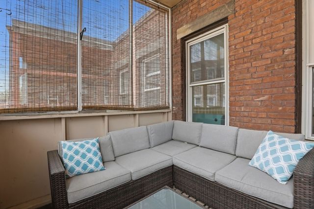 1896 Beacon St PH3, Brookline, MA 02445