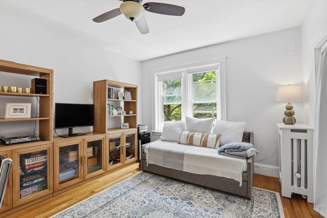 1896 Beacon St PH3, Brookline, MA 02445
