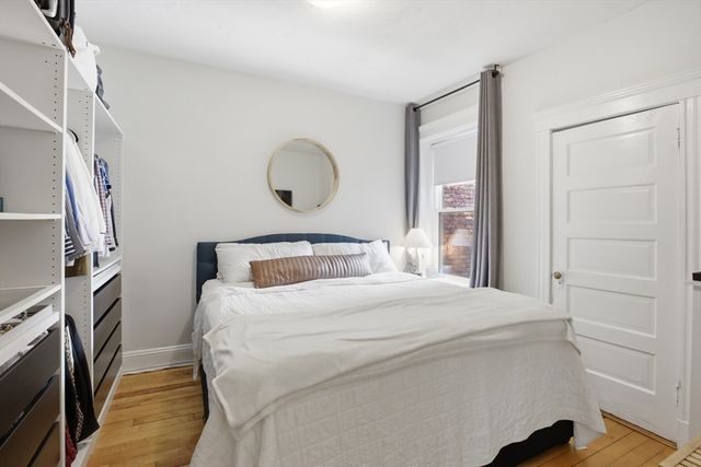 1896 Beacon St PH3, Brookline, MA 02445