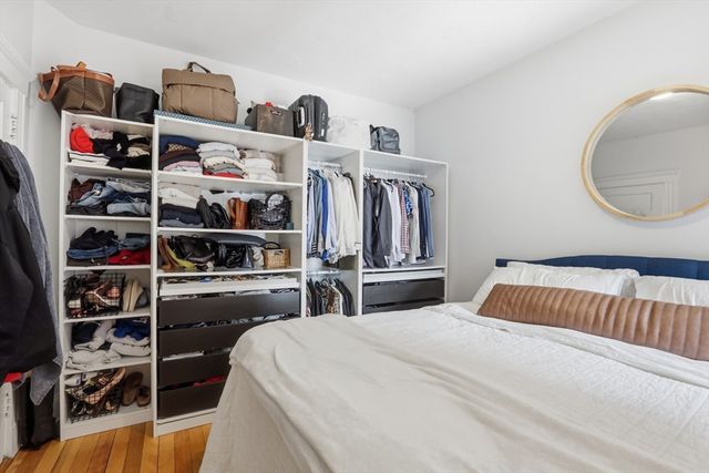 1896 Beacon St PH3, Brookline, MA 02445