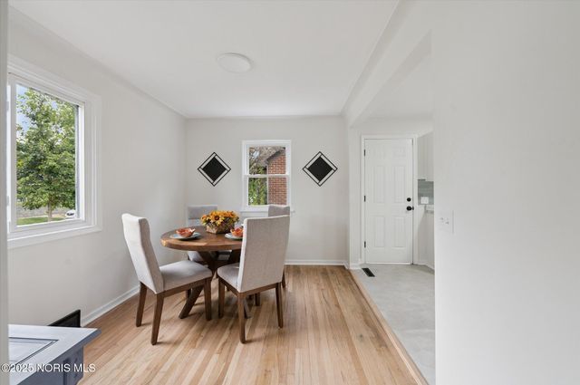 2736 Northwood Avenue, Toledo, OH 43606