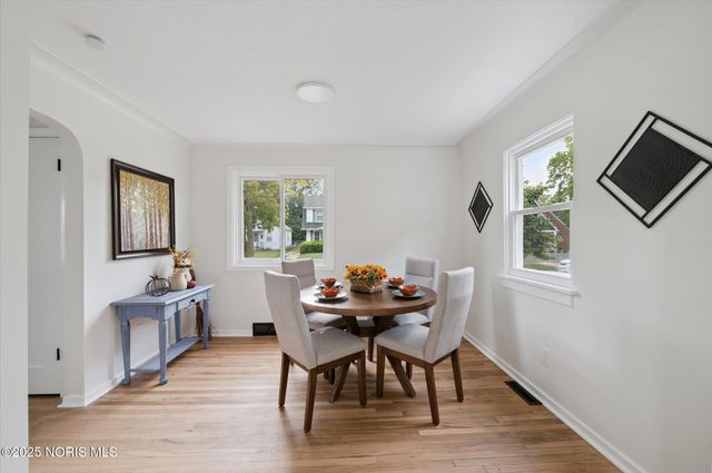 2736 Northwood Avenue, Toledo, OH 43606