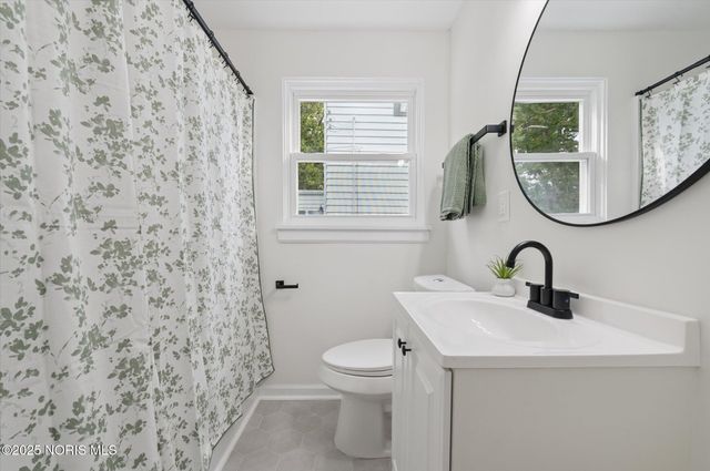 2736 Northwood Avenue, Toledo, OH 43606