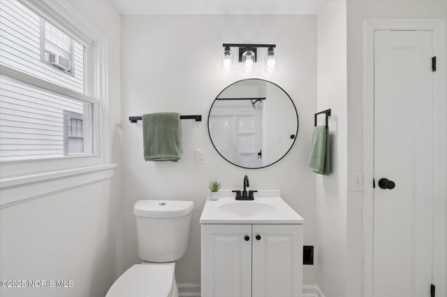 2736 Northwood Avenue, Toledo, OH 43606