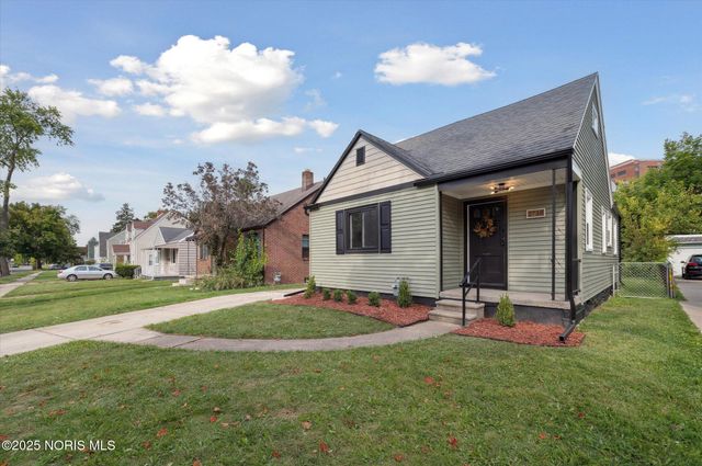 2736 Northwood Avenue, Toledo, OH 43606