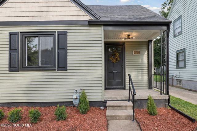 2736 Northwood Avenue, Toledo, OH 43606