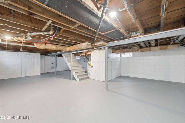 2736 Northwood Avenue, Toledo, OH 43606