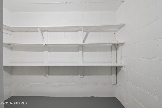 2736 Northwood Avenue, Toledo, OH 43606